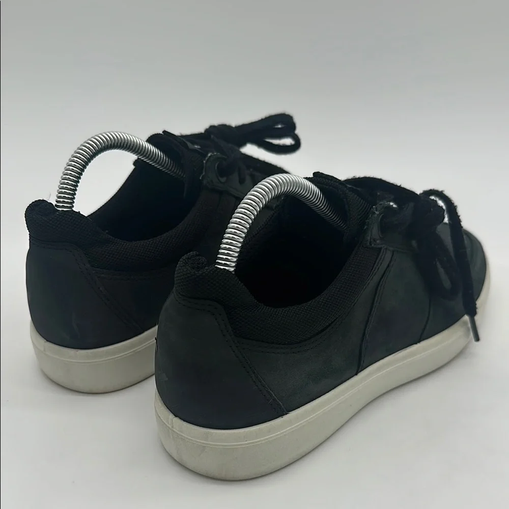 Ecco Nubuck Men's Black Casual Sneakers Size 5.5